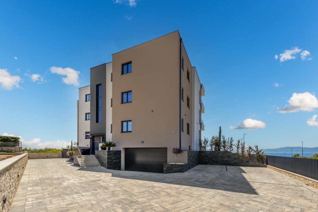 Villa Ameli Apartment With Swimming Pool Fiume Kültér fotó