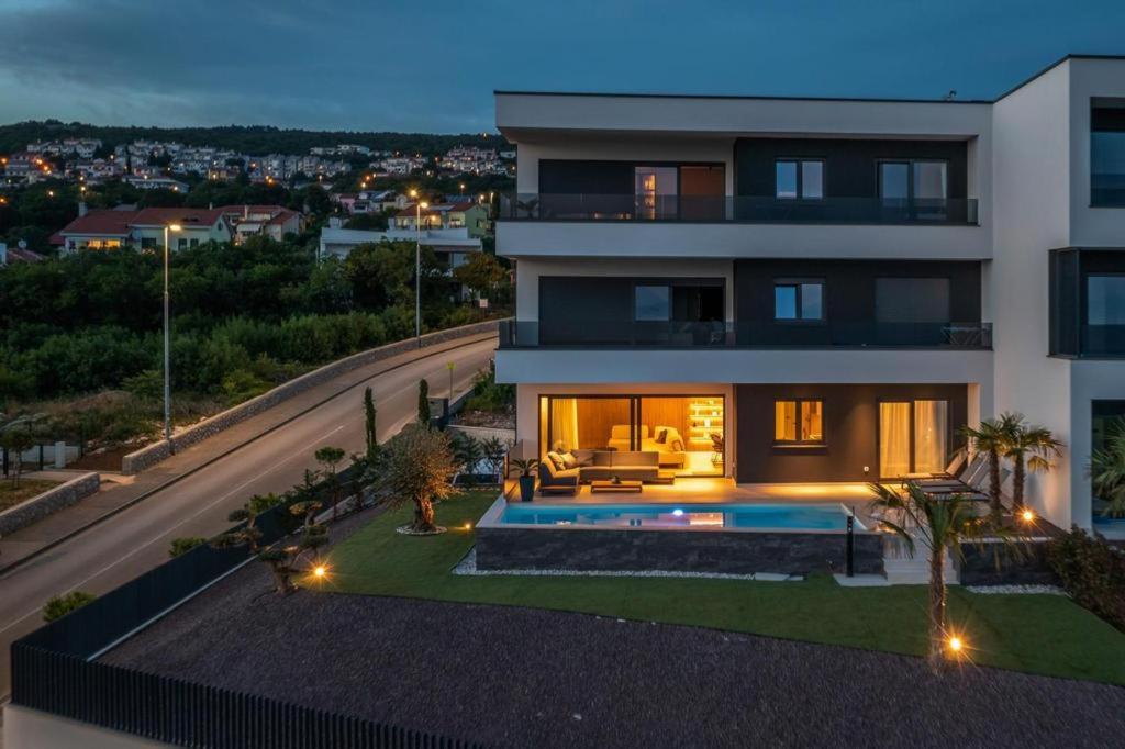Villa Ameli Apartment With Swimming Pool Fiume Kültér fotó